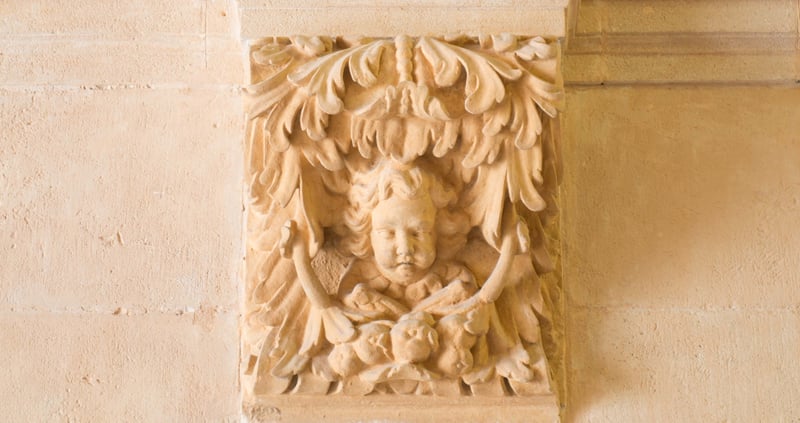 Detalle de moldura de piedra
